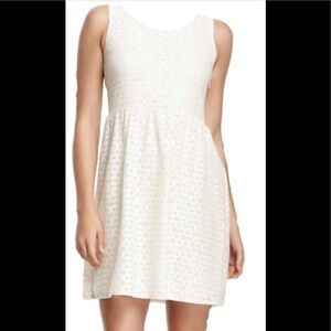 Silver Thread floral Lace Dress in Off White Cream Ivory, lined slip. NWOT.